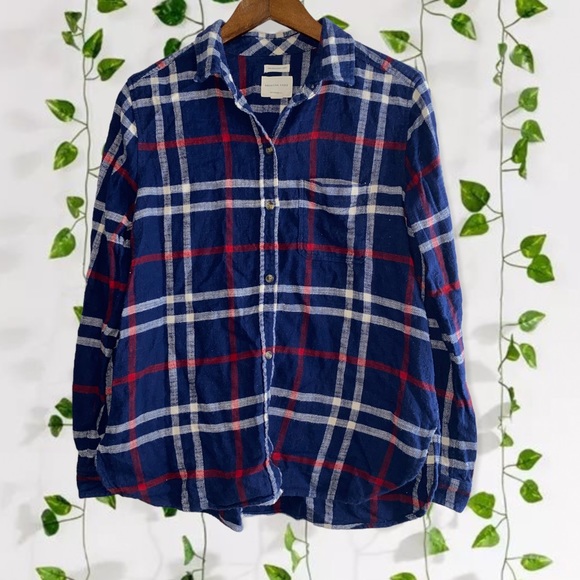 American Eagle Outfitters Tops - American Eagle ahh-mazingly soft boyfriend fit flannel